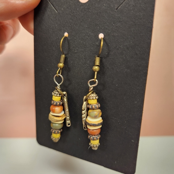 Earrings - Picture 2 of 4